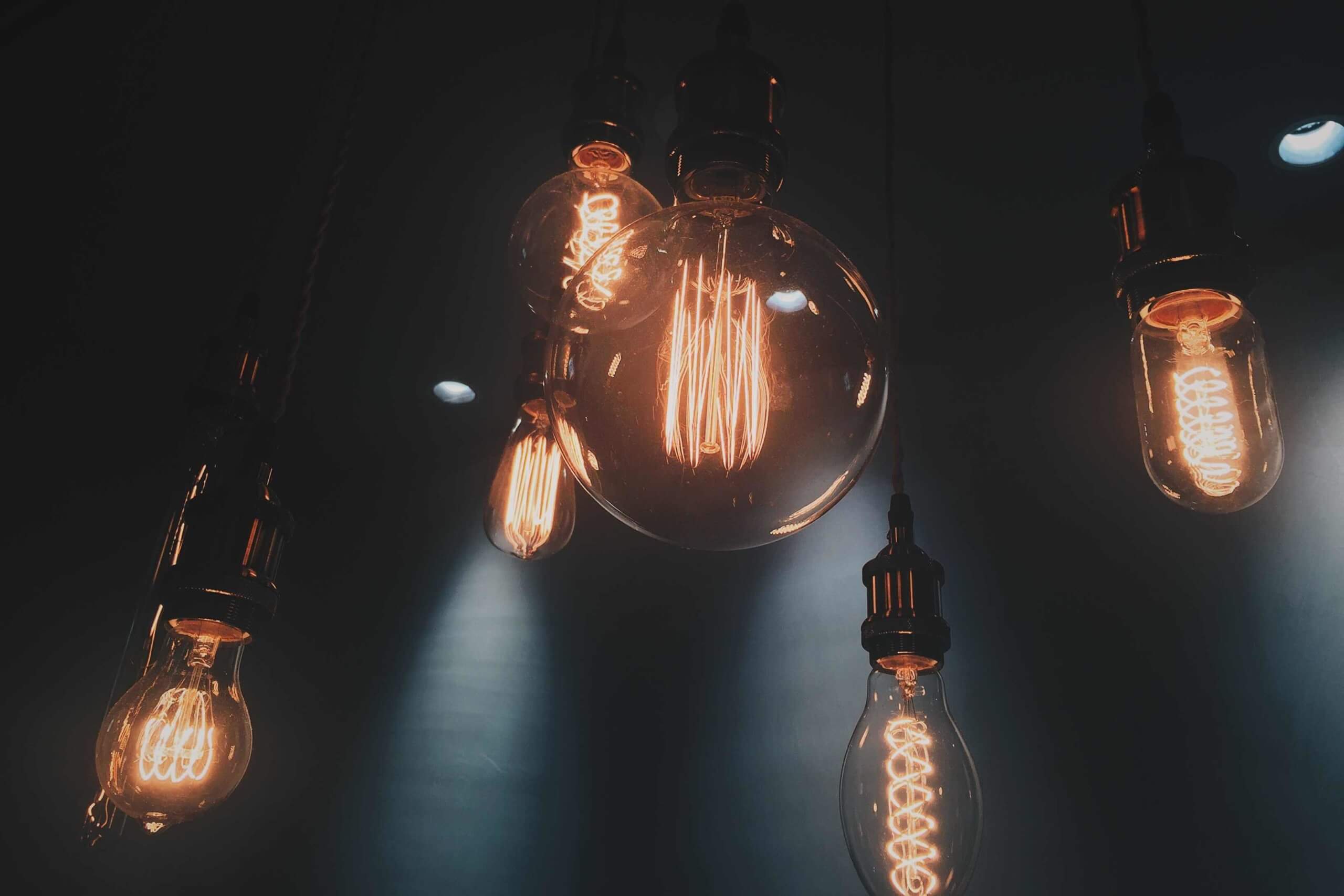 Im richtigen Licht! Alles rund um das Thema Beleuchtung | Am 28. Oktober werden aufnahme von unten beleuchtet design 401107 scaled |
