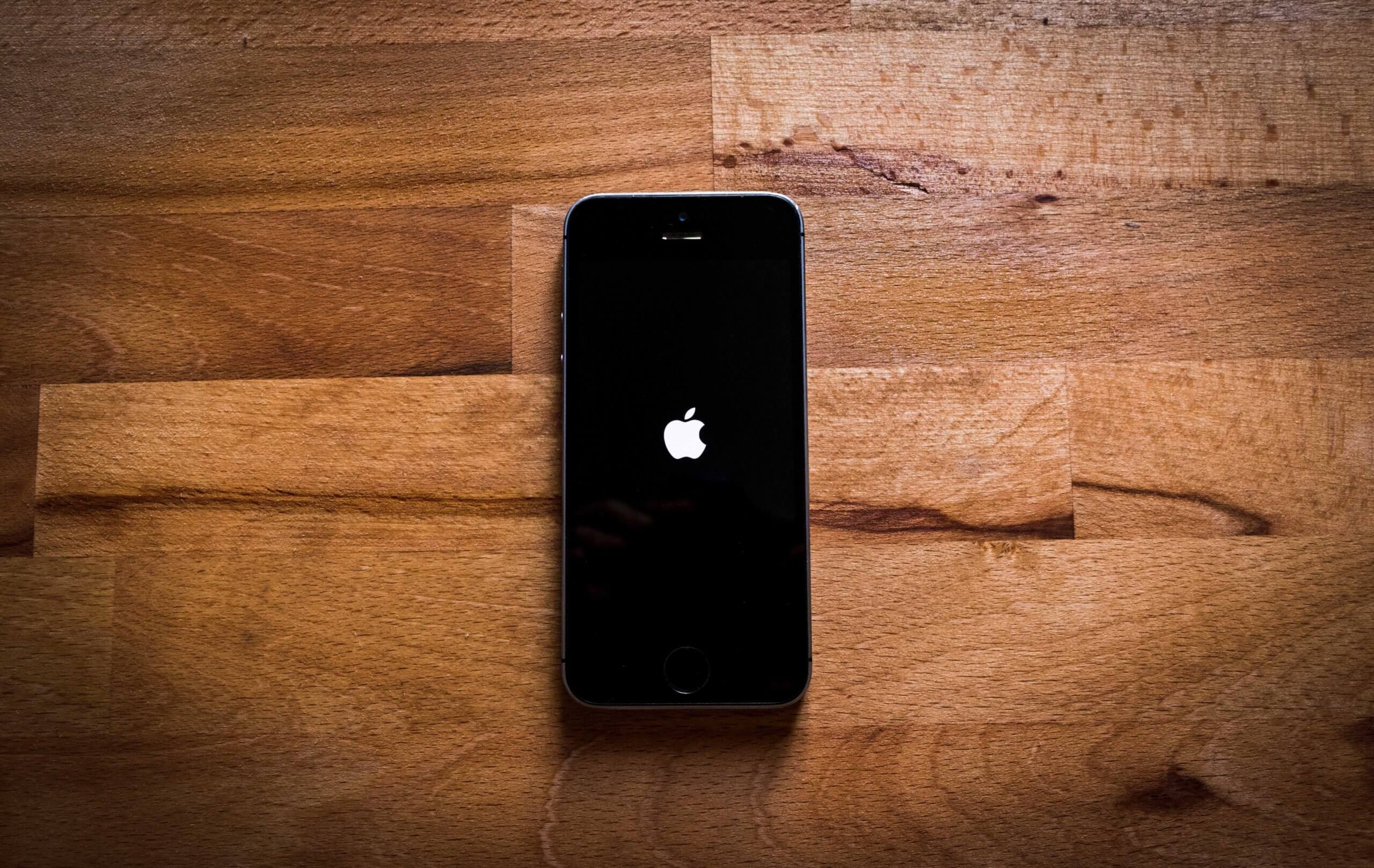 Studie: iPhone Akkulaufzeit von Apple überbewertet? | Nach den Ergebnissen einer aktuellen Studie der britischen Verbraucherorganisation “Which?” soll bei einigen Apple iPhone Modellen die Akkulaufzeit überbewertet sein. B140A9AE 0C5E 44F6 9078 AF7B18C07560 scaled |
