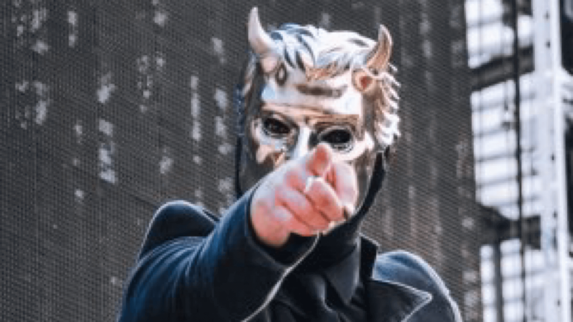 RISIKOGRUPPE ROCKSTAR: Hier herrscht Maskenpflicht | Husten, wir haben ein Problem: Wegen Corona wird aus dem Vermummungs-Ver- ein -Gebot. Diese Musiker wussten schon lange, wie es geht. 8468060E 412B 4920 B371 60EA10321118 |