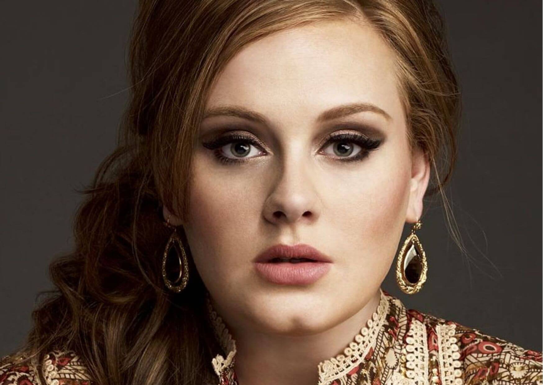 ADELE: Erscheint das neue Album im November? | Weltweit deuten Fans Werbeprojektionen als Hinweis auf den Release. Die Sängerin aktualisierte derweil ihre Kommunikationskanäle. Design ohne Titel 12 |