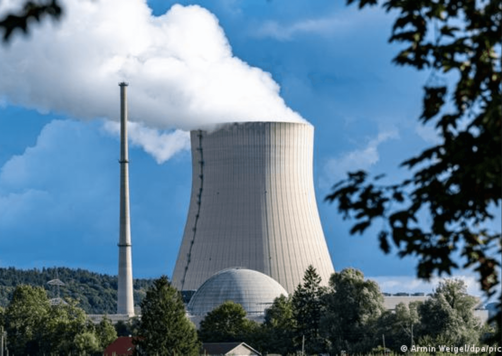Atomkraftwerke | Die Atomkraft ist keine saubere Energie, sondern eher die schmutzigste aller verfügbaren Energiequellen. Kopie von Artikel Bild radiosummernight.ch 1 2 |