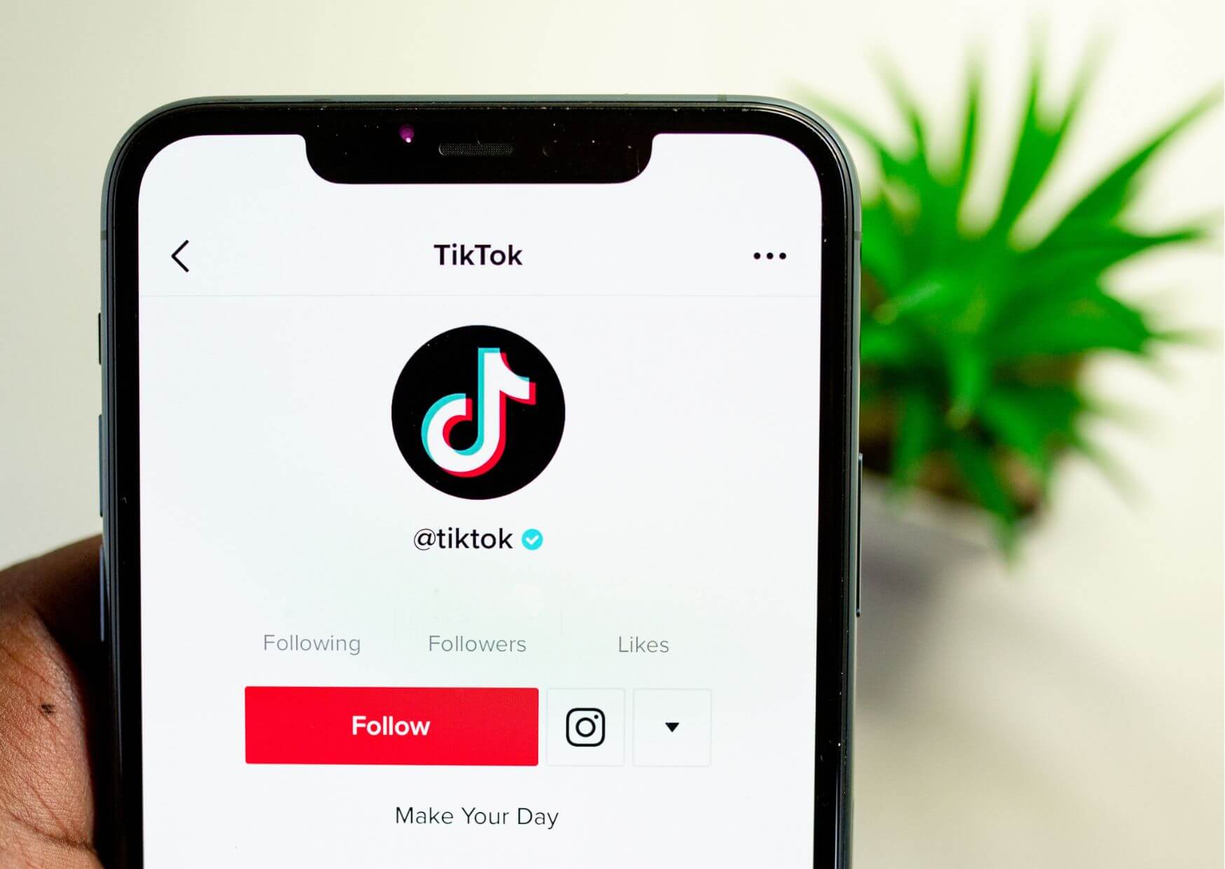 #UNSERLIEDFÜRLIVERPOOL : Mit TikTok für den ESC bewerben | Für den deutschen Vorentscheid 2023 lässt der NDR erstmals Bewerbungen über die Kurzvideo-Plattform zu. Kopie von Artikel Bild radiosummernight.ch 1 |