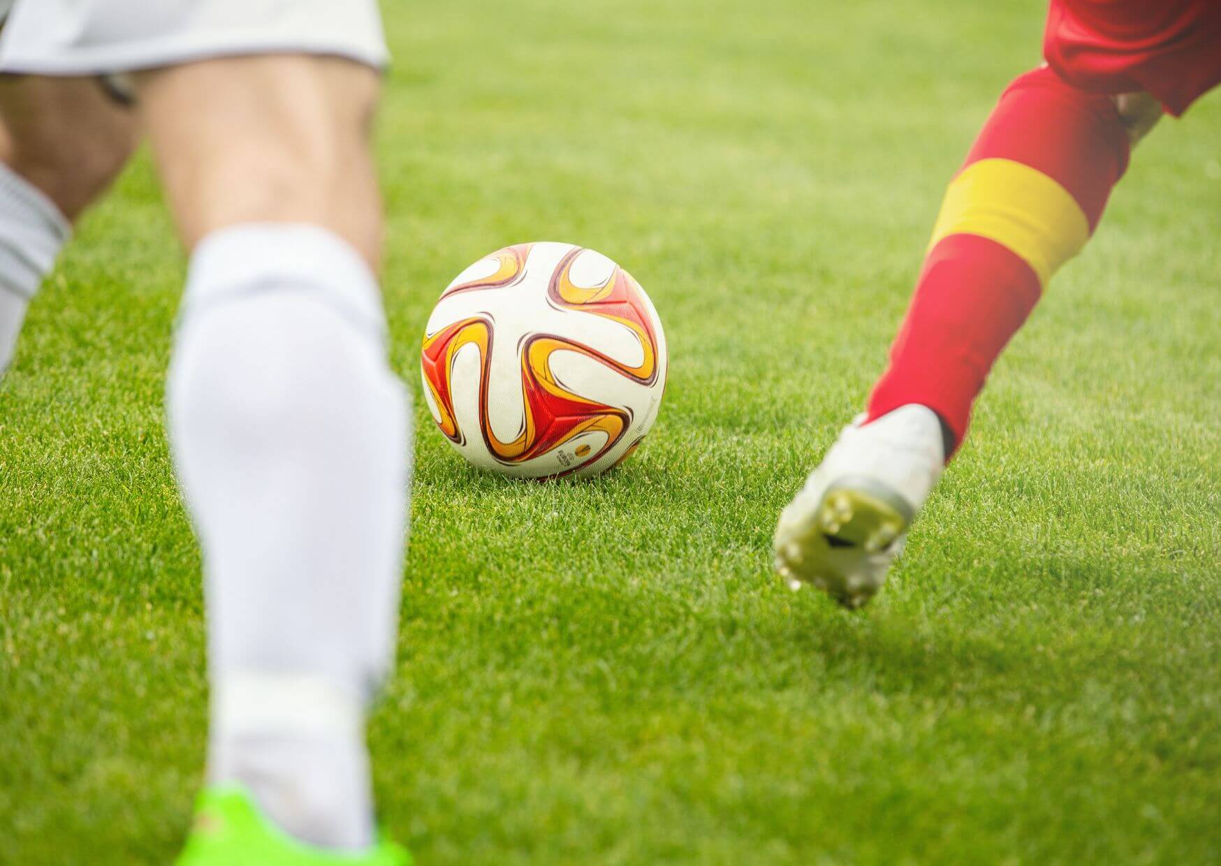 Über den FC Zürich: Eine lange und erfolgreiche Geschichte | Der FC Zürich ist einer der ältesten und erfolgreichsten Fussballvereine in der Schweiz. Gegründet wurde der Club im Jahr 1896 und seitdem hat er viele Höhen und Tiefen erlebt. Kopie von Artikel Bild radiosummernight.ch 1 |