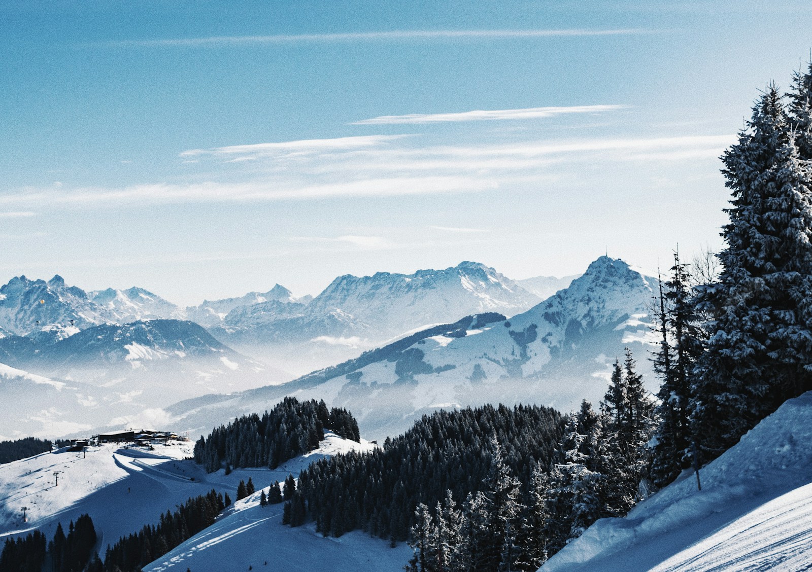 Kinderspielwoche-Klimaveränderung 1 aerial view photography of snow mountain