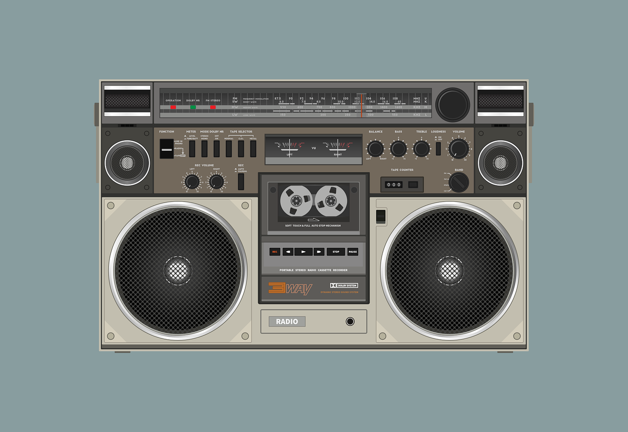 Ferienpass Luzern: Radio | radio cassette, speaker, sound, audio, music, microphone, song, hitachi, recorder, vintage, radio, cassette