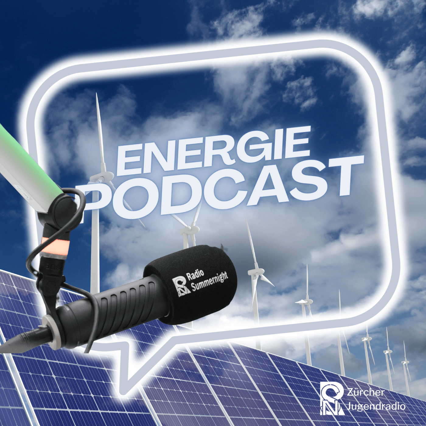Intro Energie Podcast | Willkommen zu unserem Energiepodcast!
In diesem dreiteiligen Podcast, der in Zusammenarbeit mit der Gemeinde Rüti entsteht, tauchen wir in das Thema Energie mit euch ein. In den ersten beiden Folgen sprechen wir mit Experten über die Grundlagen von Energie und die Bedeutung nachhaltiger Energiequellen. Dabei erfahren wir, welche Herausforderungen und Chancen sich durch erneuerbare Energien bieten. In der dritten Folge nehmen wir die Perspektive der Bevölkerung auf: In einer Strassenumfrage erkunden wir, wie die Bewohner von Rüti ihren Energieverbrauch einschätzen und welche Massnahmen sie bereits ergreifen, um nachhaltiger zu leben. Abschliessend ziehen wir gemeinsam mit der Gemeinde eine Bilanz und besprechen, wie Rüti den Übergang in eine energieeffiziente Zukunft gestaltet. Sei gespannt! Energie Podcast 1 |