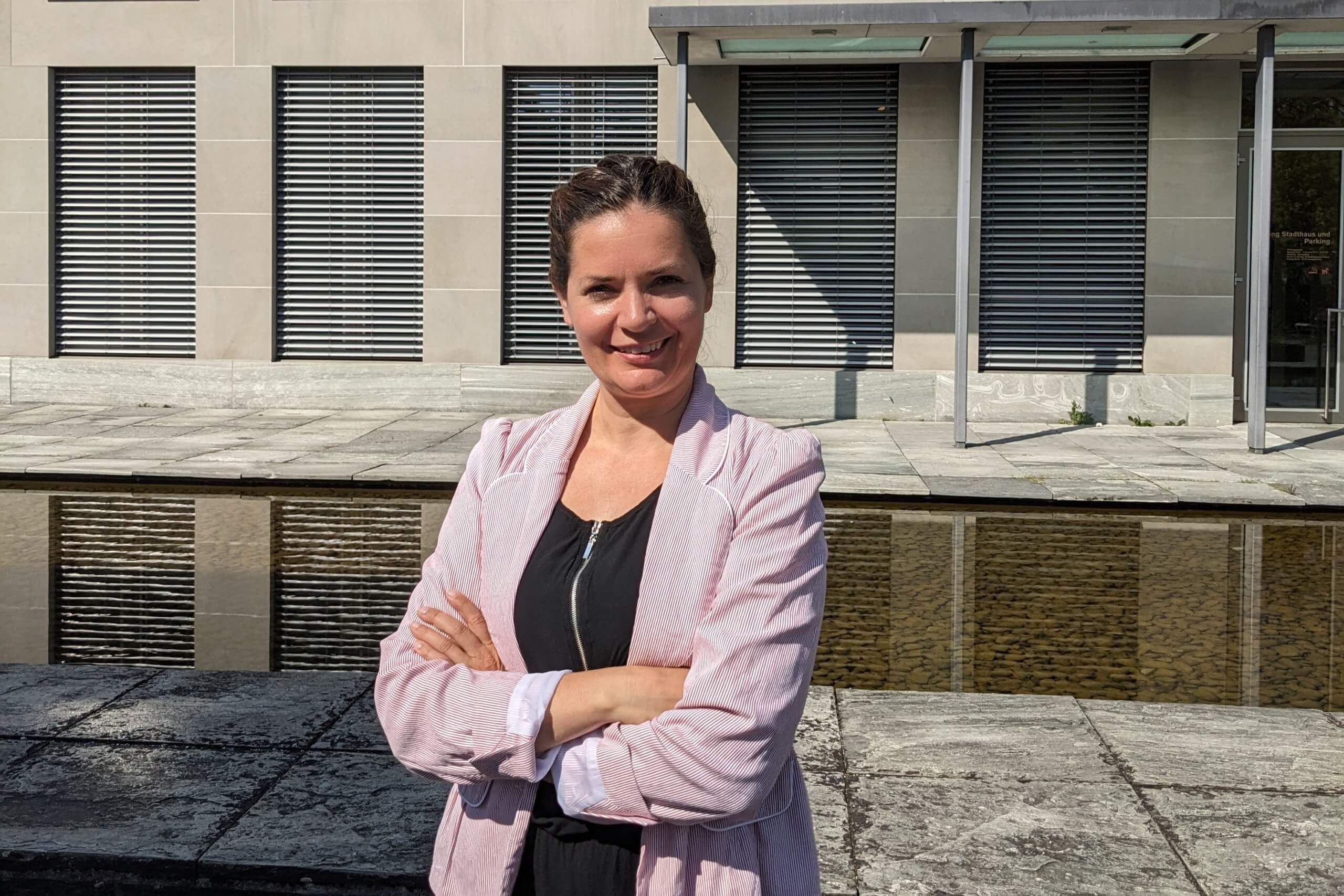 Susann Helbling, Nein-Komitee: "Es wird knapp, wir werden sehen." | Susann Helbling - Co-Präsidentin SP Rapperswil-Jona und Mitglied Nein-Komitee - war im Interview mit Radio Summernight. Sie wagt den Rückblick auf die Kampagne und den Ausblick aufs Resultat. Höre rein... PXL 20230910 093536012 quer scaled |