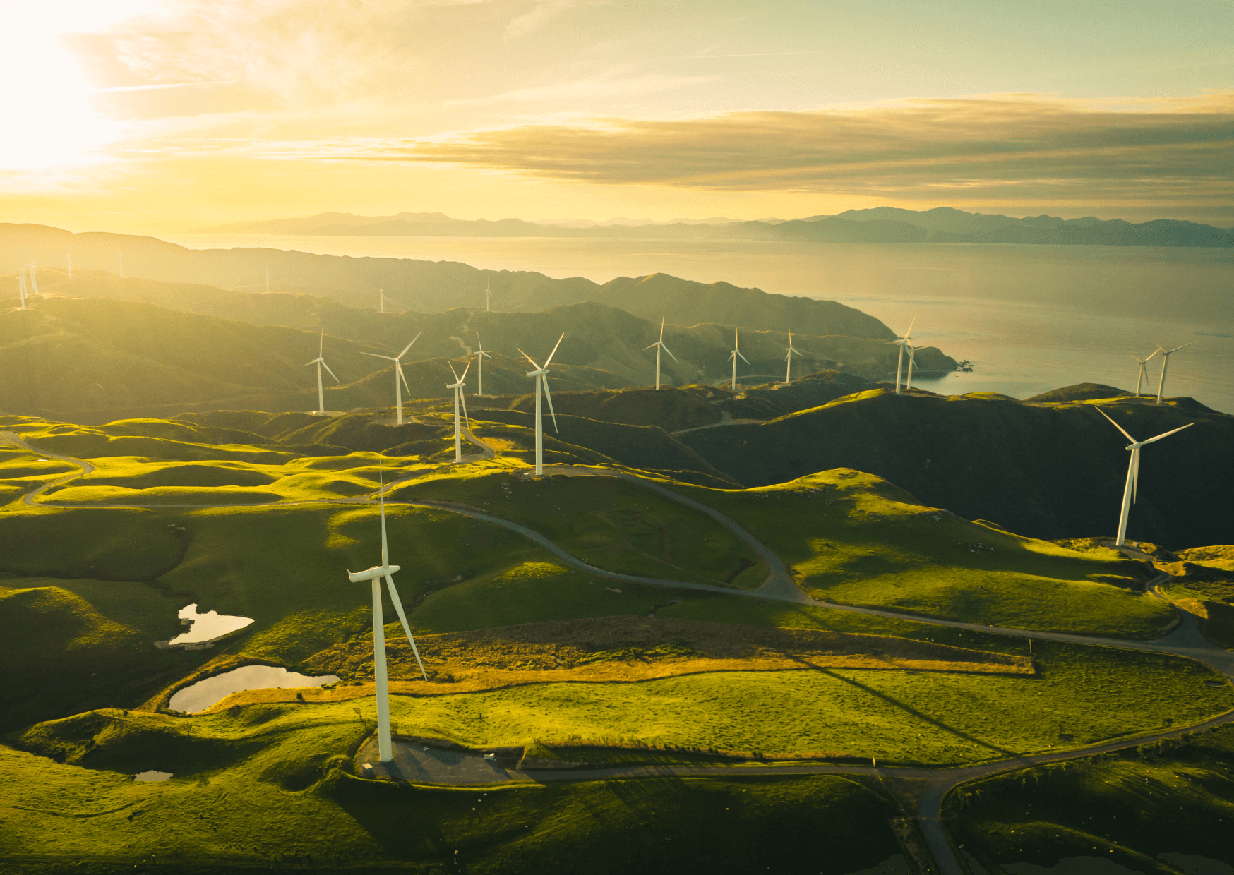 Energie der Zukunft – Fortschritt oder Stillstand? | In der zweiten Folge unseres Energie Podcasts geht es um erneuerbare und nachhaltige Energien. Gemeinsam mit Prof. Jürg Rohrer werfen wir einen genaueren Blick auf die drei bekanntesten und beliebtesten erneuerbaren Energiequellen in der Schweiz: Solarenergie, Windenergie und Wasserkraft. Welche dieser Energieformen am effektivsten ist, Was Vor- und Nachteile sind und welche eine Zukunft hat, erfährt ihr im Podcast. Podcast Energie 2 |