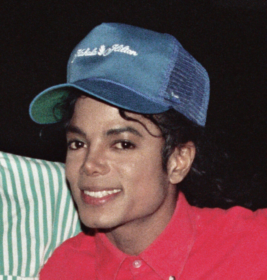 schule Kaiseraugst: Michael Jackson | In unserem Radiobeitrag sprechen wir über Michael Jackson seinen Erfolg, seine Kindheit und seine Operationen. Ein Thema, das uns sehr fasziniert. Viel Spass beim Zuhören! :) ec21643d 55f2 4a52 9697 c594383e9fb0 |