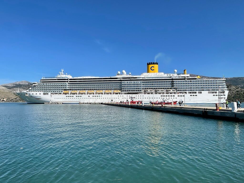 Last Minute Kreuzfahrt buchen: Jetzt zuschlagen für Sommerferien auf See | Wer in den Sommerferien kurzfristig verreisen möchte, findet derzeit besonders viele Last Minute Kreuzfahrten zu Tiefstpreisen. Die Kombination aus hoher Verfügbarkeit, reduzierten Preisen und attraktiven Reisezielen macht Lastminute Kreuzfahrten zur idealen Wahl für alle, die spontan eine erlebnisreiche Auszeit auf dem Meer suchen. fde48ac3 6b3c 4d55 be27 88c70a9c812b |