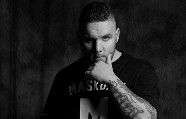 Fler |