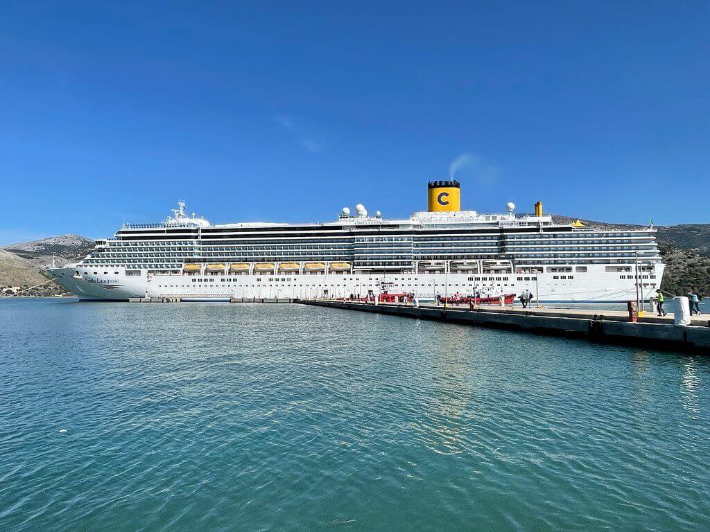 fde48ac3 6b3c 4d55 be27 88c70a9c812b |